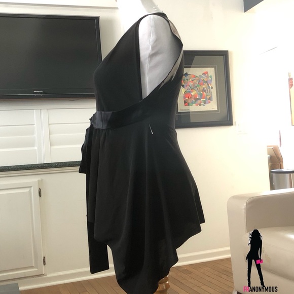 Black Silk Trim V Neck Top - Picture 3 of 3